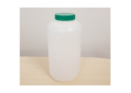 Polyethylene jar with wide neck and green screw cap